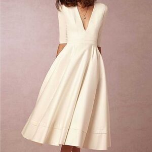White A-Line V-Neck Knee-Length Dress